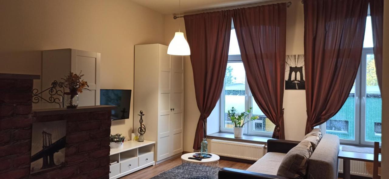 Studio Flat In A Historical XIX C. Building. كاوناس المظهر الخارجي الصورة